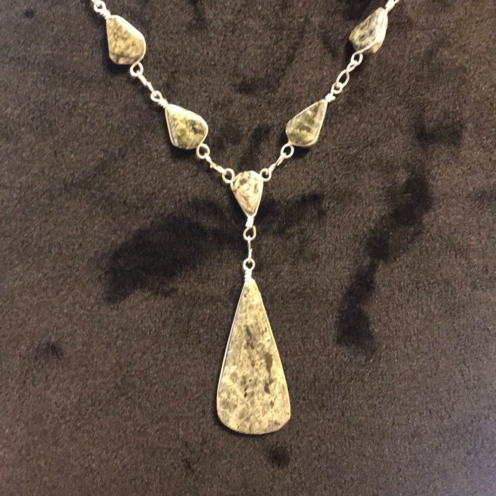 Necklace - Picture 2 of 4